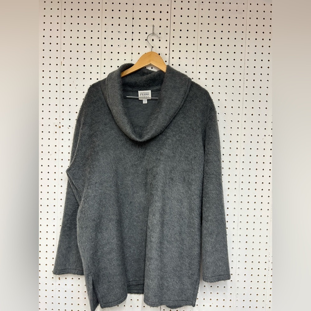 Gianfranco Ferre Gray Women's Sweater